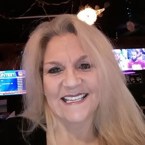 Meet your Posher, Janet